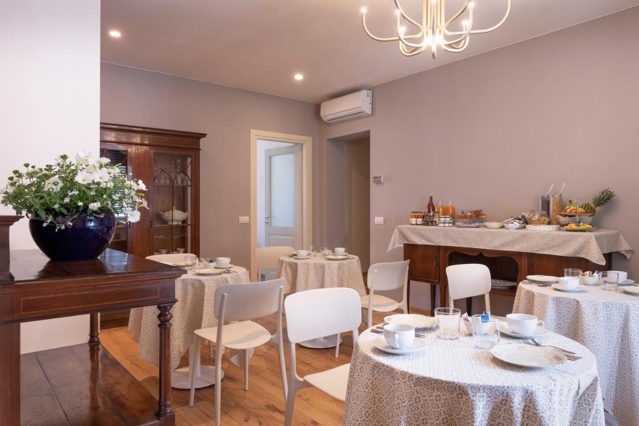 In Lucus Guest House Lucca Exterior photo